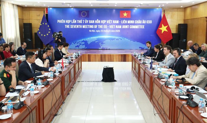 Phiên họp lần thứ 7 Ủy ban hỗn hợp Việt Nam - EU diễn ra tại Hà Nội ngày 25-9. Ảnh: BNG