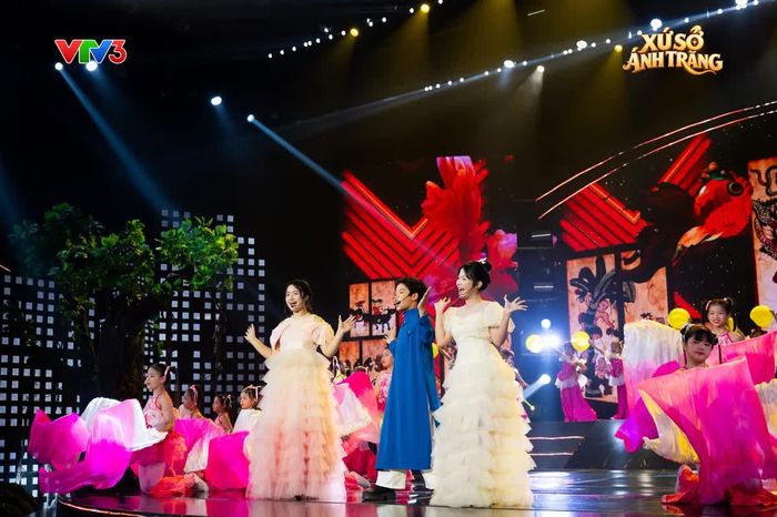 "Xứ sở Ánh Trăng" là trải nghiệm thị giác và âm nhạc đỉnh cao. Ảnh VTV
