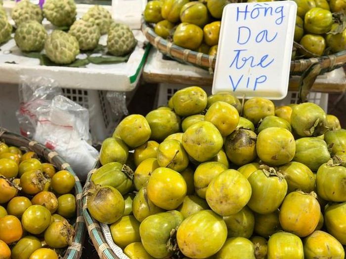 Hồng da tre có giá bán tương đối cao nhưng vẫn được người tiêu dùng ưa chuộng.