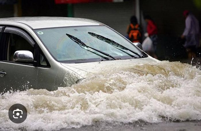 Đợt mưa lớn ở miền Trung đang dịch chuyển lên phía Bắc. Ảnh: PV