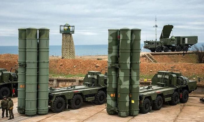  Hệ thống tên lửa phòng không S-500 mang biệt danh Prometheus của Nga. Ảnh: Caspian New