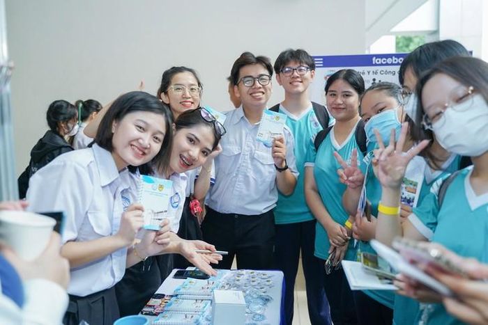 Trường Y, Đại học Y Dược TPHCM chính thức triển khai chương trình đào tạo vaccine dành cho học viên sau đại học. Ảnh: Trường Đại học Y Dược TPHCM.