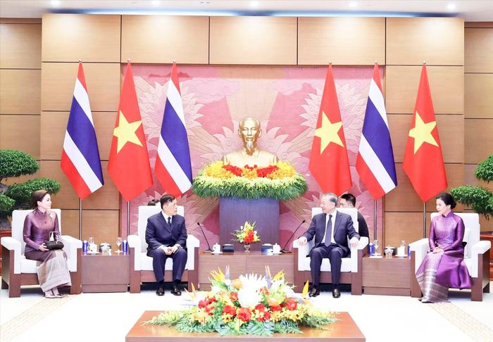 Tổng Bí thư, Chủ tịch nước Tô Lâm và phu nhân tiếp Nhà vua Thái Lan Maha Vajiralongkorn Phra Vajiraklaochaoyuhua và hoàng hậu. Ảnh: TTXVN 