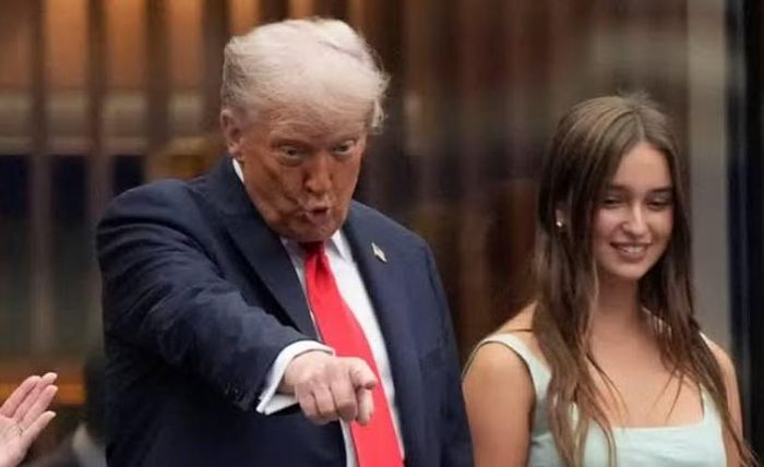 Arabella Kushner, 15 tuổi, thu hút sự chú ý khi cùng mẹ Ivanka Trump tham dự các hoạt động trong khuôn khổ chuyến thăm Mỹ của Chủ tịch Trung Quốc Tập Cận Bình ngày 24/9.