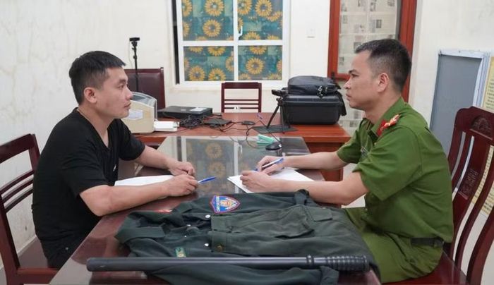 Cơ quan điều tra ghi lời khai của đối tượng Ý
