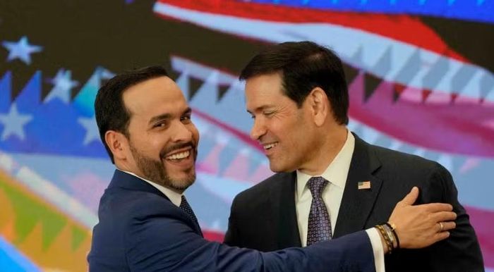Ngày 8/9, Tổng thống De la Espriella đã hội đàm với Ngoại trưởng Mỹ Marco Rubio tại Barranquilla, trong đó 2 bên tập trung vào hợp tác chống tội phạm ma túy và các vấn đề song phương.