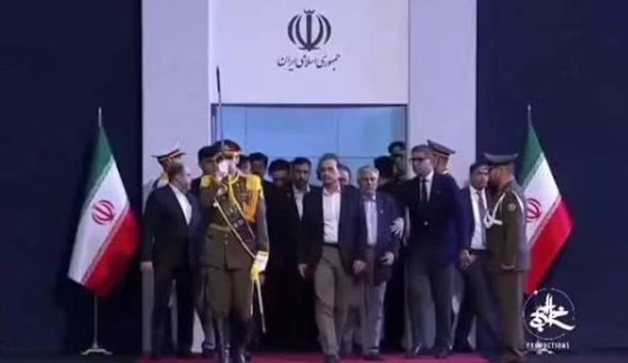 Việc các nghị sĩ chỉ trích ông Araghchi cũng cho thấy chính quyền Iran phải cân bằng giữa nhu cầu duy trì kênh ngoại giao với Mỹ và sức ép từ những lực lượng không muốn Tehran thể hiện bất kỳ dấu hiệu nhượng bộ nào.