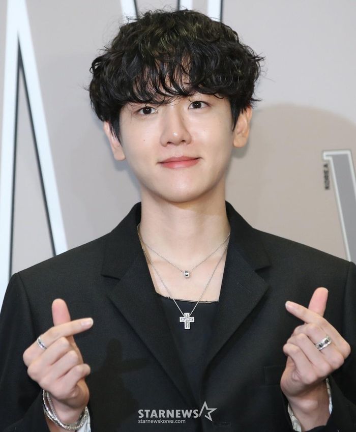 Taeyeon và Baekhyun từng bị chỉ trích dữ dội vì chuyện tình cảm. Ảnh: Top Star News, Star News.