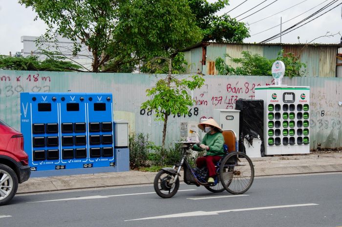  Vẫn chưa rõ khi nào Gogoro gia nhập thị trường Việt Nam. Số lượng tủ đổi pin mà đơn vị này dự tính thiết lập tại Việt Nam cũng còn là ẩn số. 