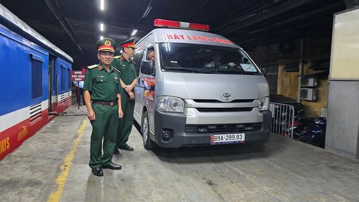Hài cốt liệt sĩ Vi Ngọc Vinh được hỗ trợ đưa về quê nhà Phú Thọ