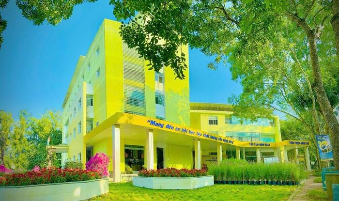 Trong bảng xếp hạng mới nhất của UI GreenMetric World University Rankings Đại học Trà Vinh (TVU) đứng thứ 179 thế giới, thứ 103 châu Á và thứ 1 tại Việt Nam
