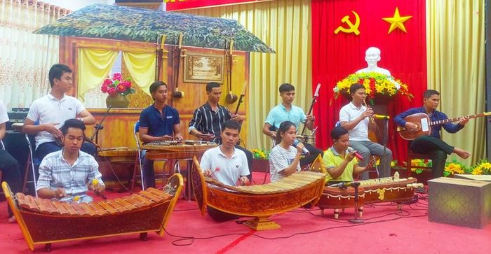 TVU còn được giao nhiệm vụ trọng điểm đào tạo nhân lực về Ngôn ngữ - Văn hóa - Nghệ thuật Khmer Nam Bộ