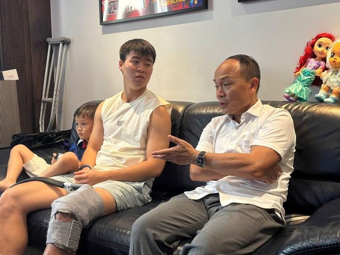 Đỗ Duy Mạnh đang trong quá trình phục hồi sau ca phẫu thuật chấn thương, hướng tới ngày trở lại sân cỏ