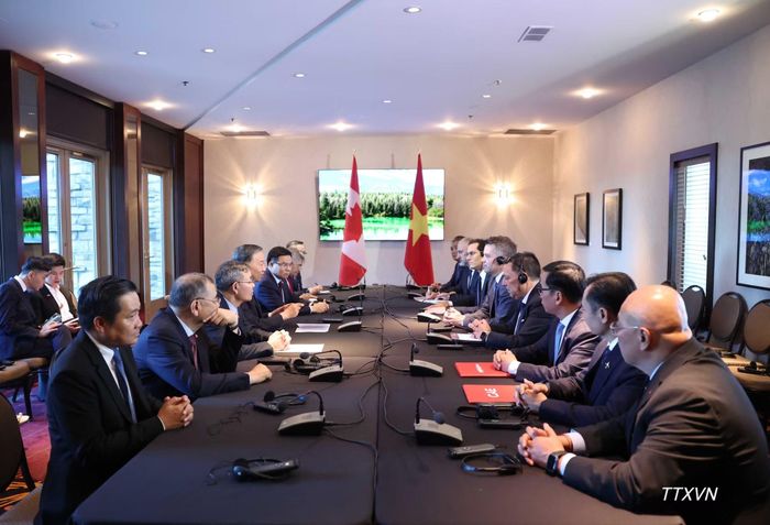 Tổng Bí thư, Chủ tịch nước Tô Lâm tiếp ông Alexandre Prevost, Chủ tịch Phụ trách Hàng không dân dụng của Tập đoàn CAE. (Ảnh: Thống Nhất/TTXVN)