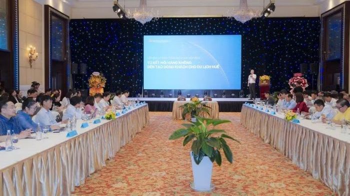 Hội nghị thu hút hơn 120 doanh nghiệp lữ hành lớn trên cả nước cùng cùng đông đảo doanh nghiệp du lịch, cơ sở lưu trú và cơ quan quản lý tham gia. (Ảnh: Lê Hoàng)