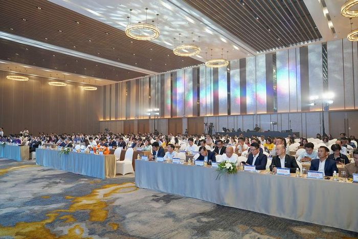 Đông đảo đại biểu đến dự Phiên bàn tròn thứ 2 của VPSF năm nay. (Ảnh: Trung ương Hội Doanh nhân trẻ Việt Nam cung cấp)