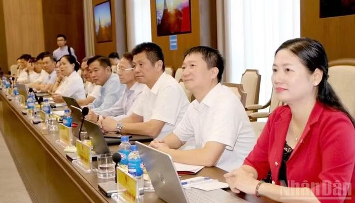 Đoàn cán bộ tỉnh Lào Cai.