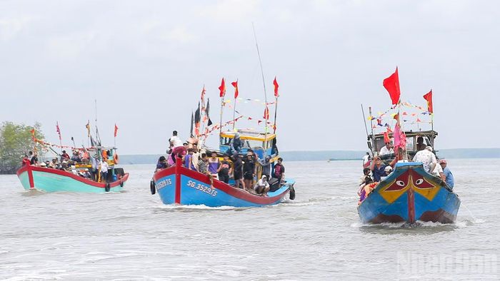  Lễ hội Nghinh Ông - Thành phố Hồ Chí Minh 2026﻿ không chỉ là dịp tôn vinh tín ngưỡng dân gian mà còn góp phần giáo dục truyền thống yêu nghề, yêu biển đảo, xây dựng tinh thần hiếu khách, tương thân tương trợ cộng đồng, nâng cao ý thức văn minh đô thị. 