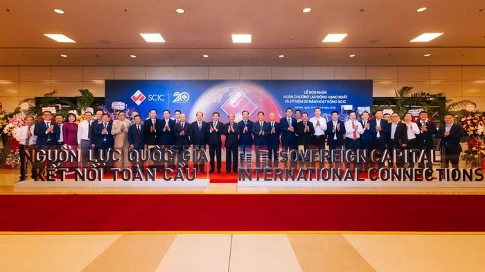 Tổng công ty Đầu tư và kinh doanh vốn nhà nước (SCIC) tổ chức Lễ kỷ niệm 20 năm hoạt động và đón nhận Huân chương Lao động Hạng Nhất. (Ảnh: BTC)