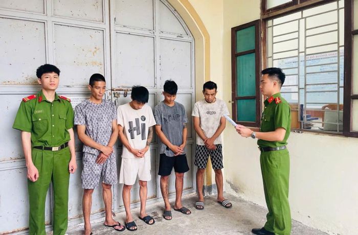 4 đối tượng liên quan đến ma túy bị khởi tố điều tra.