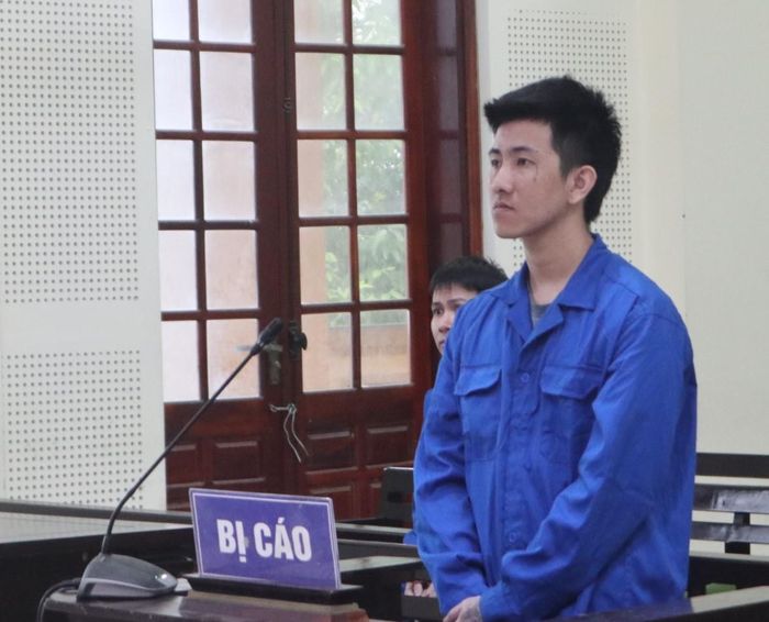 Bị cáo Nguyễn Duy Khang tại phiên tòa.