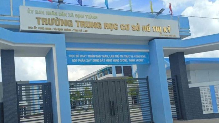 Trường THCS Hồ Thị Kỷ