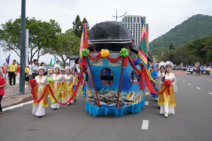  Diễu hành rước Ông về Đình thần Thắng Tam 