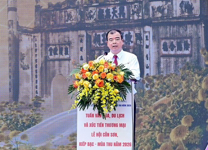 Ông Nguyễn Minh Hùng, Phó Chủ tịch UBND TP Hải Phòng phát biểu tại lễ khai mạc. Ảnh: ĐỖ TRUNG