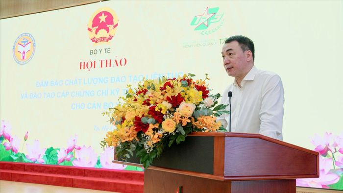  TS-BS Nguyễn Ngô Quang, Cục trưởng Cục Khoa học công nghệ và Đào tạo (Bộ Y tế) phát biểu tại hội thảo “Đảm bảo chất lượng đào tạo và đào tạo cấp chứng chỉ chuyên môn cho cán bộ y tế” (Ảnh: T.AN) 