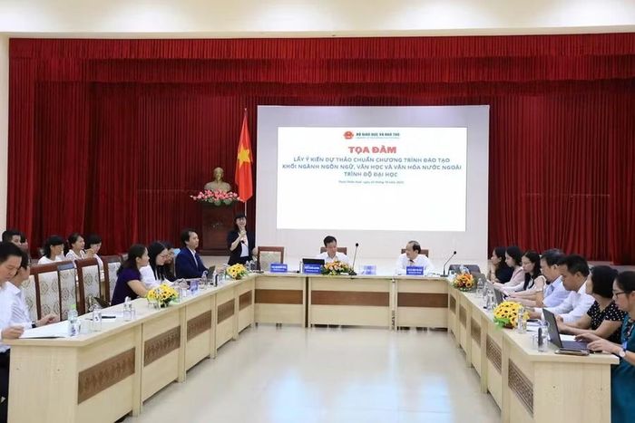 Trường chủ trì xây dựng chuẩn khối ngành ngôn ngữ, văn học và văn hóa nước ngoài từ bậc Đại học đến Tiến sĩ cho Bộ GD&ĐT.