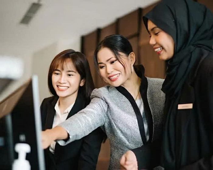 AI có thể giúp khách sạn nắm bắt sở thích, dự đoán nhu cầu của khách, nhưng trải nghiệm cá nhân hóa vẫn phụ thuộc vào cách nhân viên ứng xử trong từng tình huống. (Nguồn: iStock)