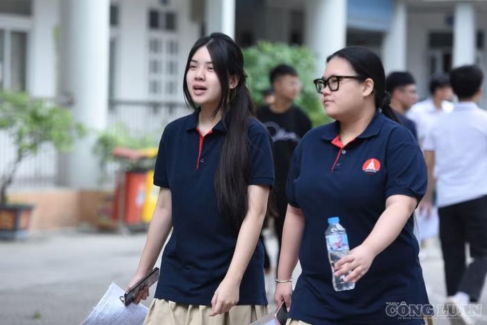 Theo ông Hiển, Bộ nên xây dựng thang quy đổi chung trên toàn quốc hoặc có hướng dẫn xử lý khi điểm quy đổi chênh lệch quá lớn.