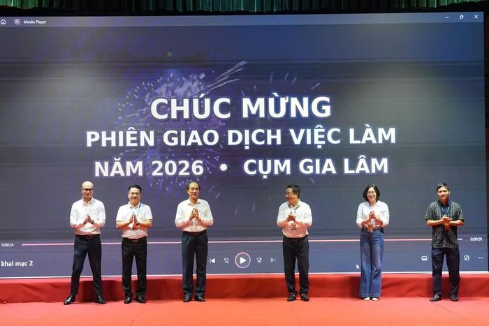 Khai mạc phiên giao dịch việc làm lưu động cụm xã Gia Lâm, Bát Tràng, Phù Đổng, Thuận An (TP Hà Nội)