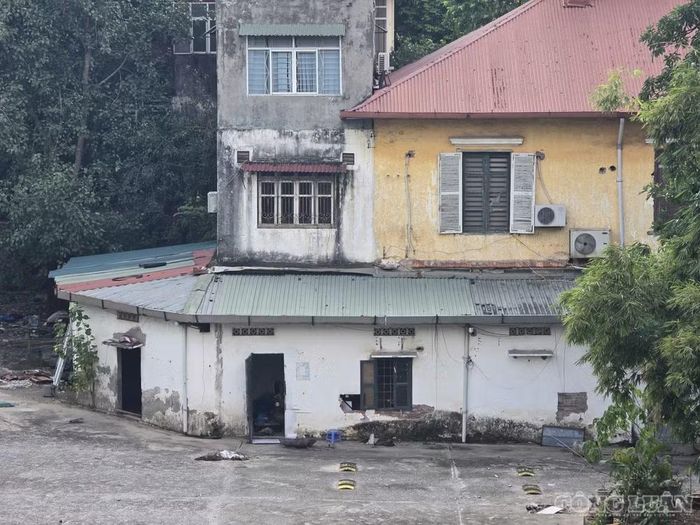 Một số công trình cũ hiện bỏ không, xuống cấp