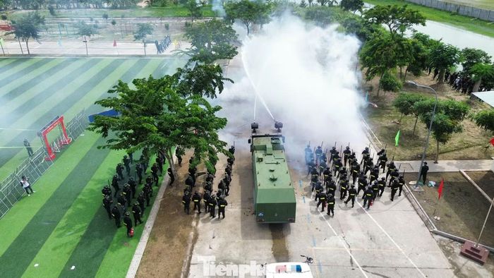 Thông qua diễn tập, cán bộ, chiến sĩ được rèn luyện bản lĩnh, ý chí, tác phong và kỹ năng.