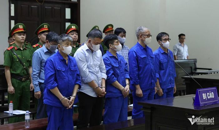 Các bị cáo tại phiên tòa. Ảnh: Phạm Hải