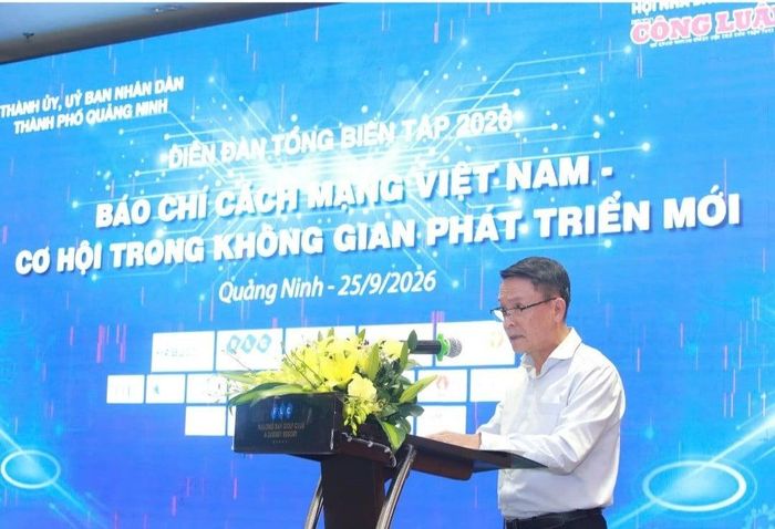 Ông Nguyễn Đức Lợi, Phó Chủ tịch Thường trực Hội Nhà báo Việt Nam phát biểu khai mạc diễn đàn. Ảnh: BTC