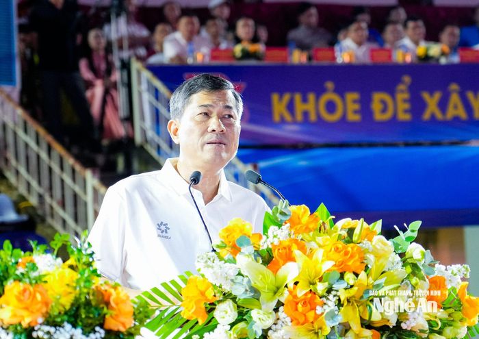 Đồng chí Thái Văn Thành - Uỷ viên BCH Đảng bộ tỉnh, Phó Chủ tịch UBND tỉnh, Trưởng ban Tổ chức Đại hội phát biểu khai mạc. Ảnh: Phạm Bằng