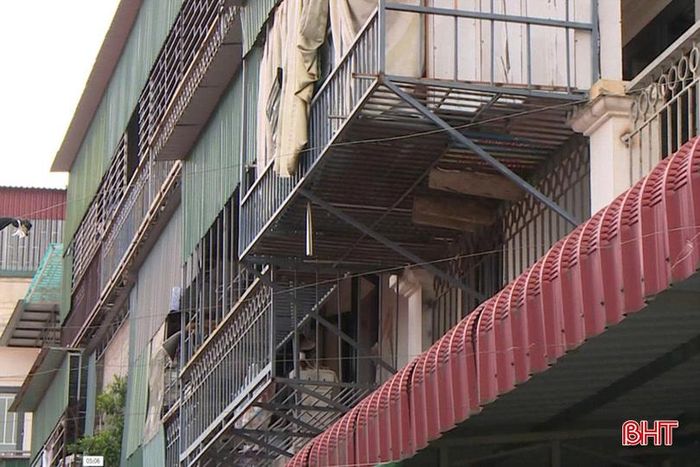 Kiểu nhà ống "chuồng cọp", bịt lối thoát hiểm tiềm ẩn nhiều nguy cơ cháy nổ.