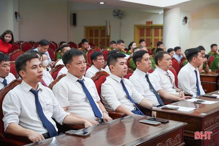 Học viên tham gia lớp học.
