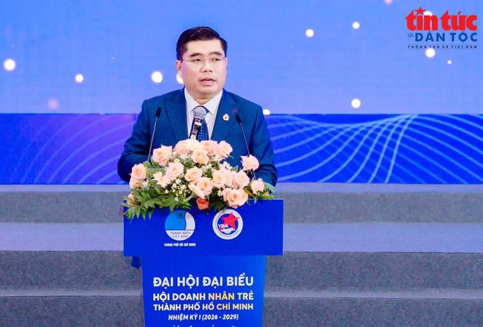 Ông Phan Tấn Đạt, Chủ tịch Hội Doanh nhân trẻ TP Hồ Chí Minh cho rằng, hợp lực không đơn thuần để chúng ta đông hơn mà để sức mạnh và tri thức của mỗi người trở thành sức mạnh chung của cả cộng đồng.