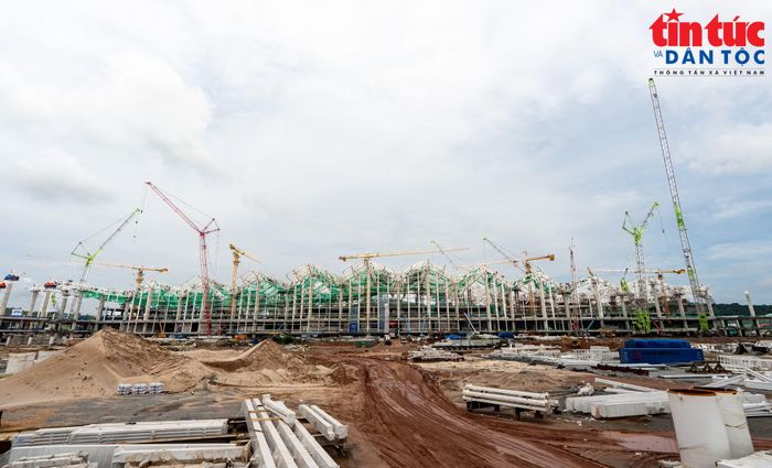 Dự án được khởi công từ tháng 9/2025, với tổng diện tích mở rộng 1.050 ha.