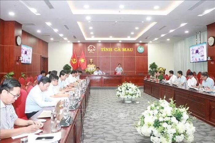 Quang cảnh cuộc họp.