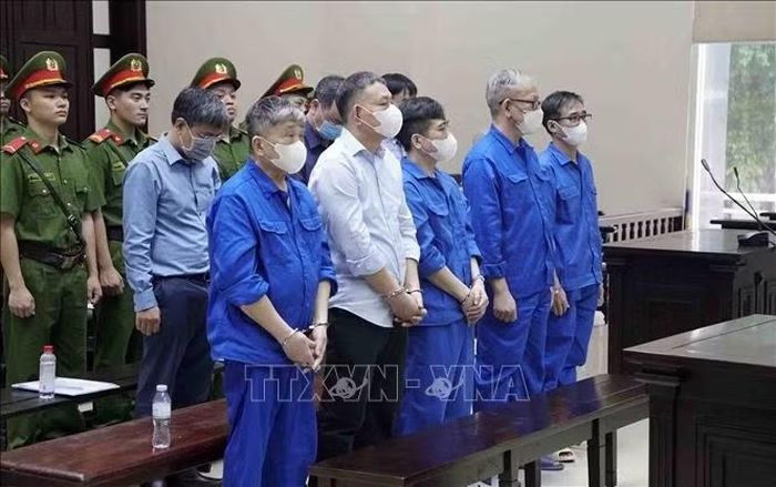 Các bị cáo tại phiên toà xét xử phúc thẩm, ngày 25/9. Ảnh: Phạm Kiên/TTXVN.