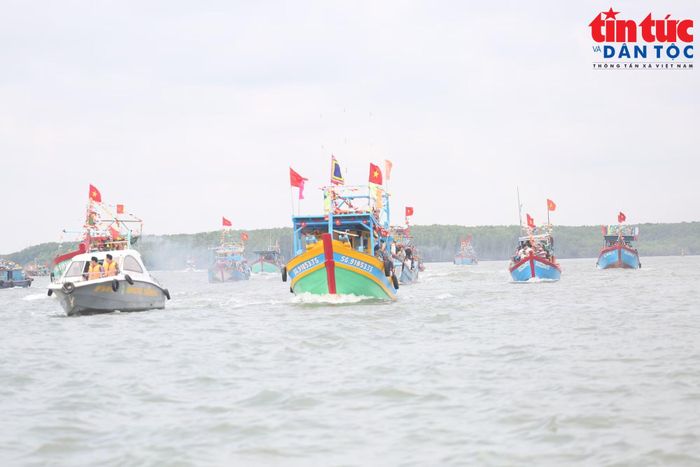 Lễ đưa, rước Nghinh Ông góp phần gìn giữ nét văn hóa gắn với đời sống ngư dân Cần Giờ.