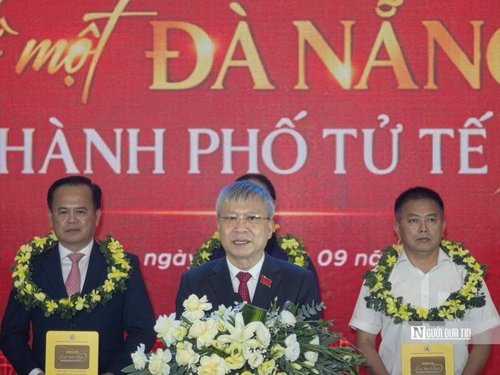 Ông Nguyễn Đức Dũng, Phó bí thư Thành ủy, Chủ tịch HĐND thành phố Đà Nẵng, nhấn mạnh sự phát triển của thành phố không chỉ được nhìn từ kinh tế, hạ tầng mà còn từ những giá trị nhân văn trong cộng đồng.