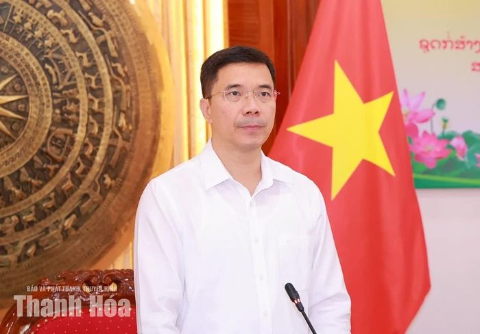 Phó Bí thư Thường trực Tỉnh ủy Nguyễn Hồng Phong phát biểu tại hội nghị.
