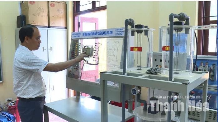 “Mô hình bình trộn” của tập thể giáo viên khoa Cơ - Điện, Trường Trung cấp nghề miền núi Thanh Hóa.