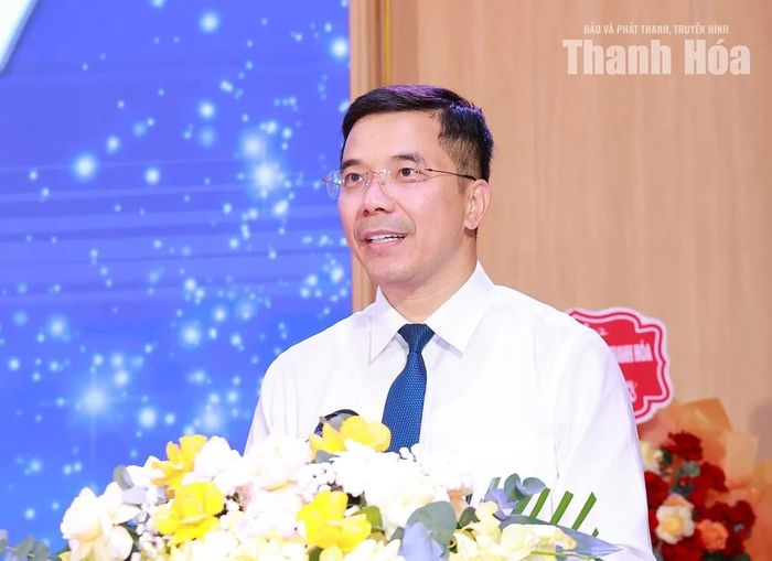 Phó Bí thư Thường trực Tỉnh ủy Nguyễn Hồng Phong phát biểu tại ngày hội.