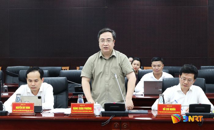 Phó Chủ nhiệm Ủy ban Văn hóa và Xã hội của Quốc hội Đặng Xuân Phương phát biểu tại buổi làm việc. Ảnh: NGỌC HÀ